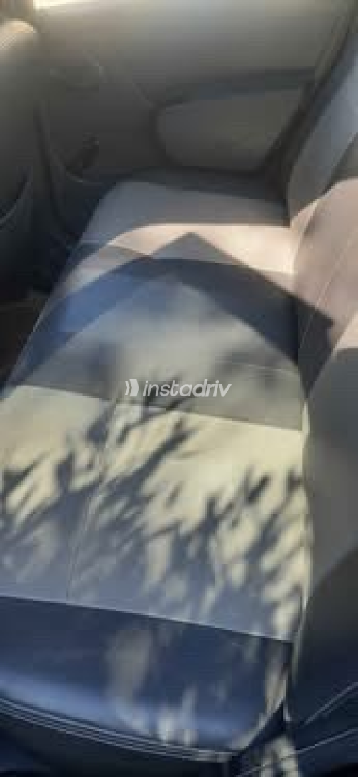 Renault Logan 2011 Black Manual Used for Sale in Greater Cairo ( Cairo + Giza) - 6