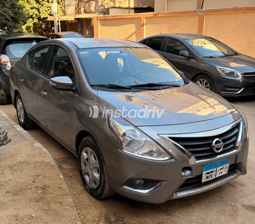 Nissan Sunny 2016 Gray Automatic Used for Sale in Greater Cairo ( Cairo + Giza) - 4