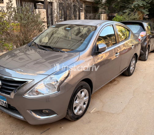 Nissan Sunny 2016 Gray Automatic Used for Sale in Greater Cairo ( Cairo + Giza) - 5