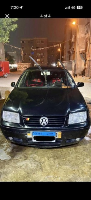 فولكس فاغن بورا 2000 أسود أوتوماتيك مستعملة للبيع في مدينه السلام