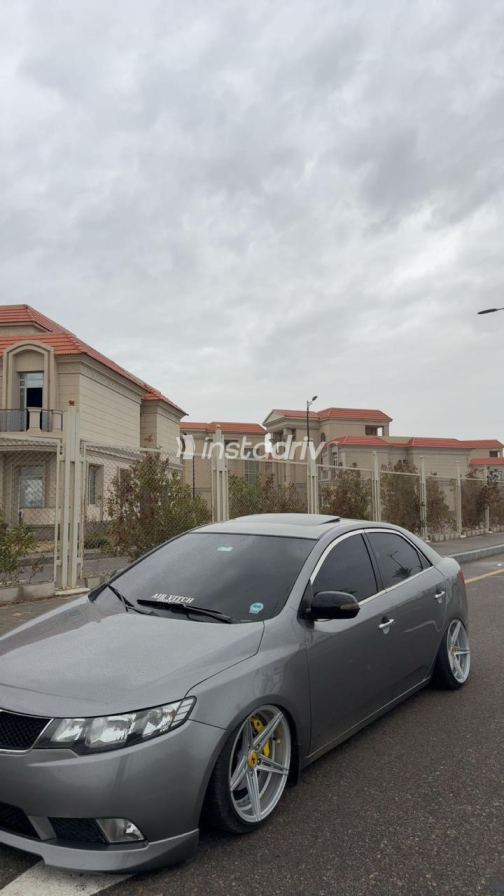 Kia Grand Cerato 2010 Silver Automatic Used for Sale in Greater Cairo ( Cairo + Giza) - 5