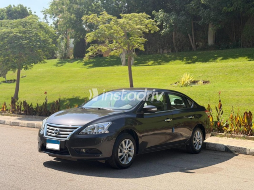 Nissan Sentra 2023 Gray Automatic Used for Sale in Nasr city - 10