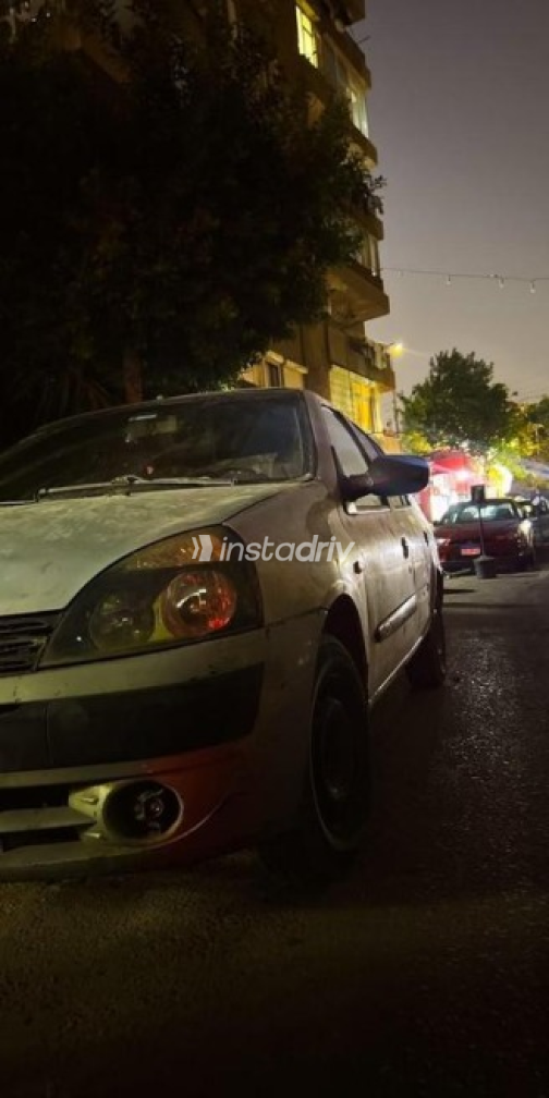 رينو كليو 2004 فضي أوتوماتيك مستعملة للبيع في مصر الجديدة - 2