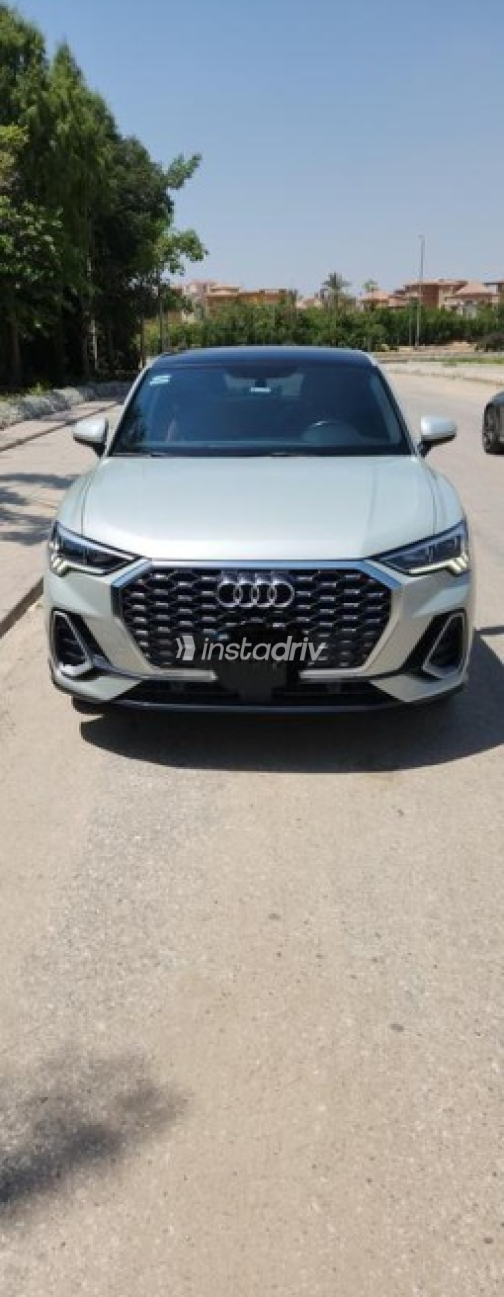 Audi Q3 2021 White Automatic Used for Sale in Greater Cairo ( Cairo + Giza) - 1