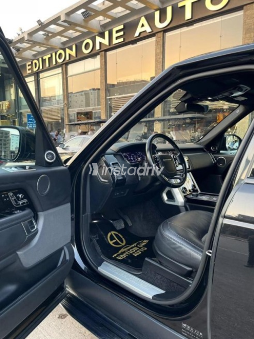 لاند روفر رنج روفر فوج 2021 أسود أوتوماتيك مستعملة للبيع في القاهرة - 5