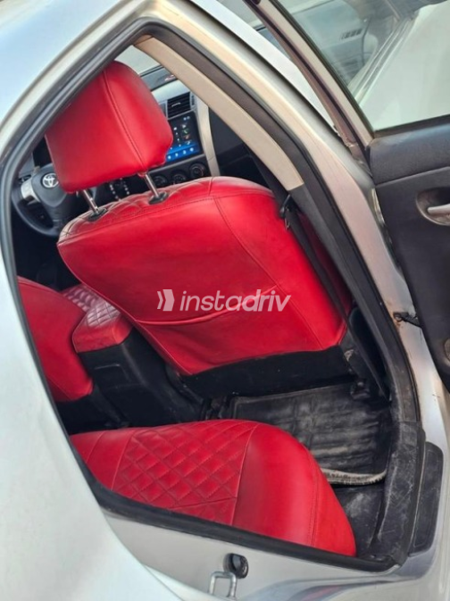 Toyota Corolla 2009 Silver Automatic Used for Sale in Cairo - 2