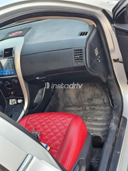 Toyota Corolla 2009 Silver Automatic Used for Sale in Cairo - 5
