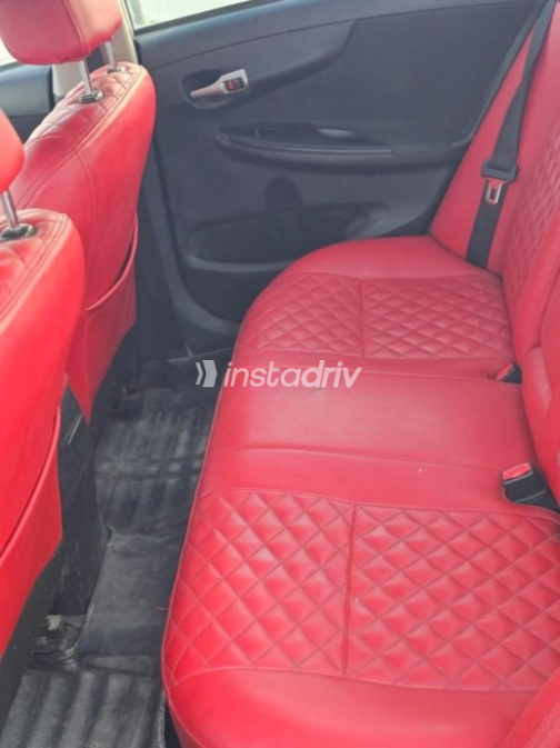 Toyota Corolla 2009 Silver Automatic Used for Sale in Cairo - 8