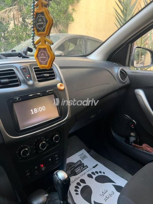 Renault Sandero Step Way 2016 Silver Automatic Used for Sale in 6 October - 9