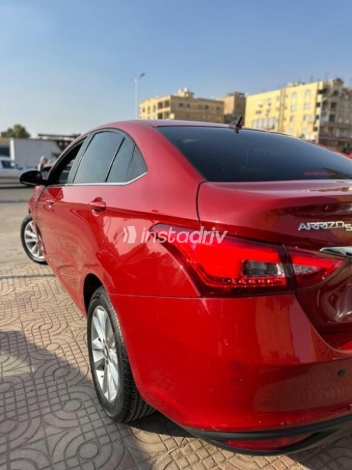 شيرى اريزو 5 2022 أحمر غامق أوتوماتيك مستعملة للبيع في مدينة نصر - 4