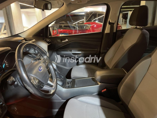 Ford Kuga 2017 Red Automatic Used for Sale in Cairo - 7