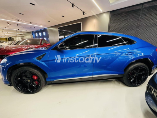 Lamborghini Urus 2019 Dark Blue Automatic Used for Sale in Cairo - 2