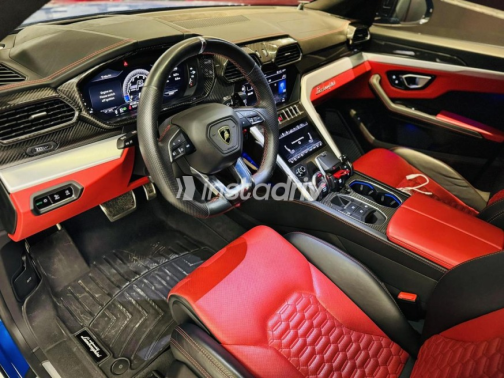 Lamborghini Urus 2019 Dark Blue Automatic Used for Sale in Cairo - 4