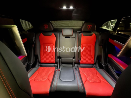 Lamborghini Urus 2019 Dark Blue Automatic Used for Sale in Cairo - 9