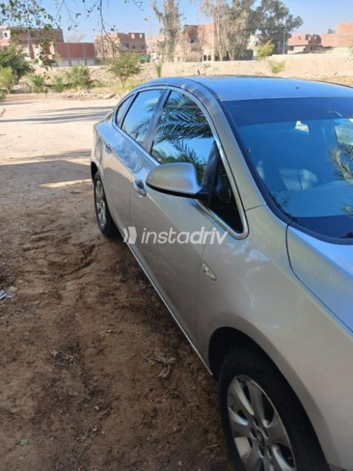 Opel Astra 2020 White Automatic Used for Sale in Greater Cairo ( Cairo + Giza) - 3