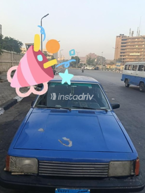 مازدا 323 1982 أزرق أوتوماتيك مستعملة للبيع في القاهرة - 3