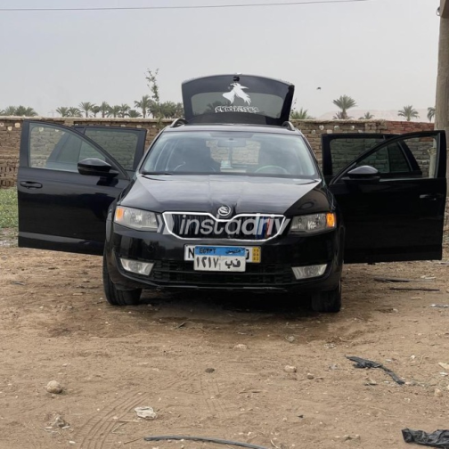 Skoda Octavia A7 2016 Black Automatic Used for Sale in Pyramids Gardens - 1