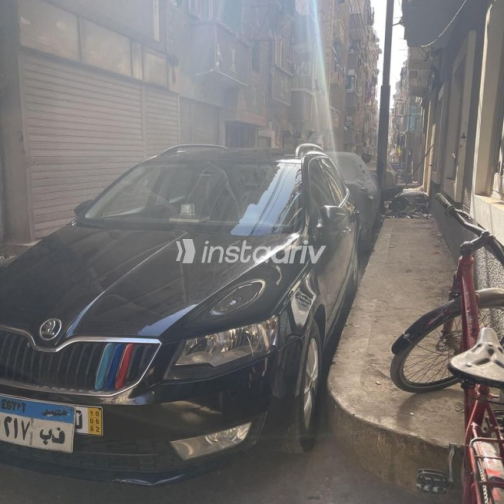 Skoda Octavia A7 2016 Black Automatic Used for Sale in Pyramids Gardens - 5
