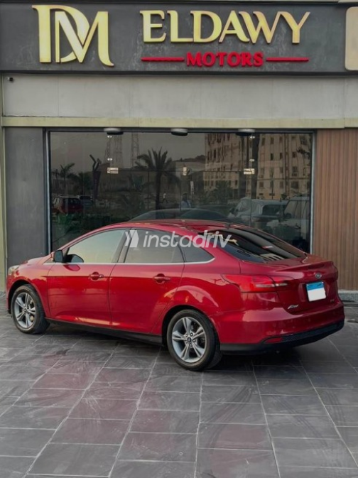 Ford Focus 2017 Dark Red Automatic Used for Sale in Nasr city - 6