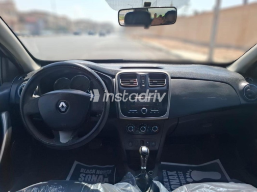 Renault Logan 2016 Black Automatic Used for Sale in Cairo - 3