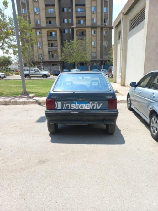 Seat Ibiza 1993 Blue Automatic Used for Sale in Cairo - 4
