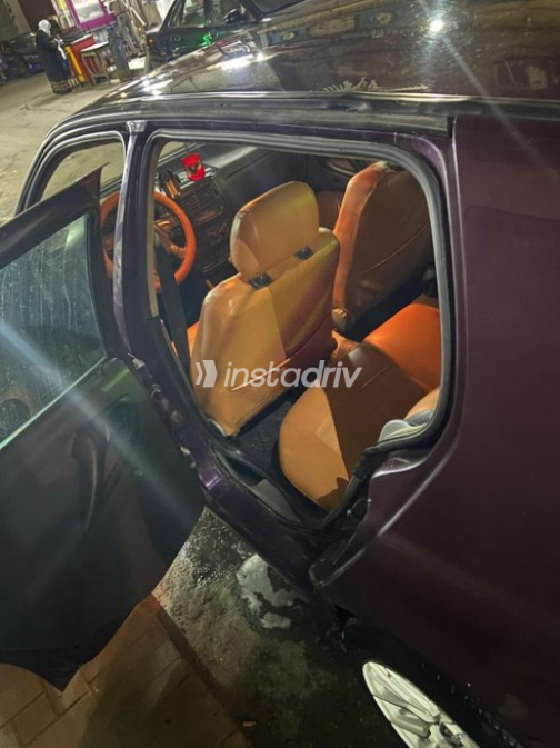 Volkswagen Polo 1996 Eggplant Automatic Used for Sale in Greater Cairo ( Cairo + Giza) - 3