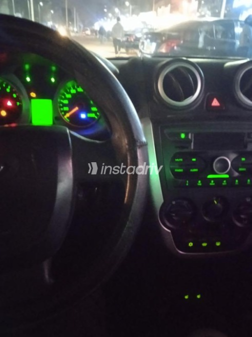 Lada Granta 2017 White Automatic Used for Sale in Greater Cairo ( Cairo + Giza) - 4