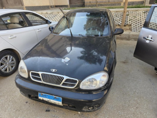 دايو لانوس 2000 أسود أوتوماتيك مستعملة للبيع في 6 أكتوبر
