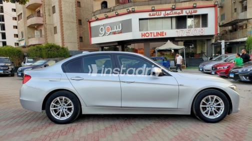 بي ام دبليو 316 2013 فضي أوتوماتيك مستعملة للبيع في القاهرة - 3