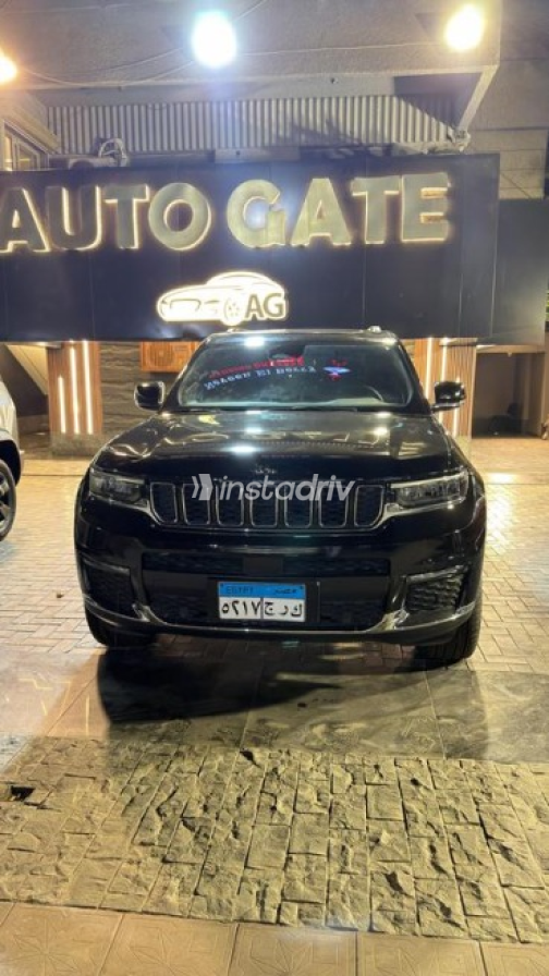 Jeep Grand Cherokee 2024 Black Automatic Used for Sale in Cairo - 1