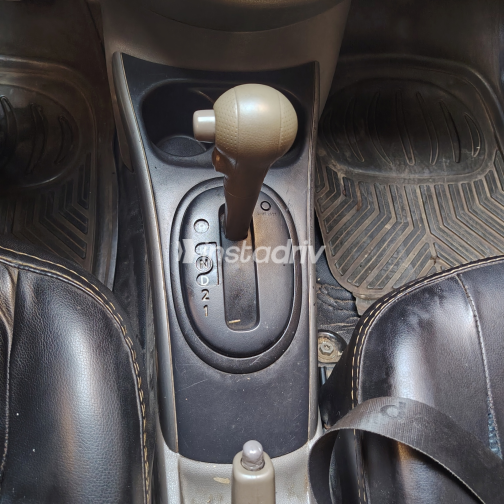 Nissan Sunny 2015 Black Automatic Used for Sale in Greater Cairo ( Cairo + Giza) - 4