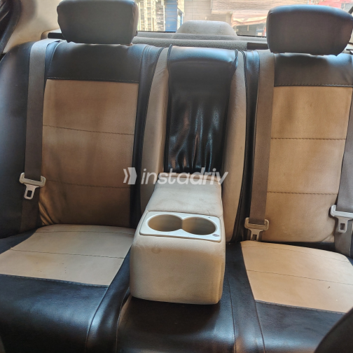 Nissan Sunny 2015 Black Automatic Used for Sale in Greater Cairo ( Cairo + Giza) - 10