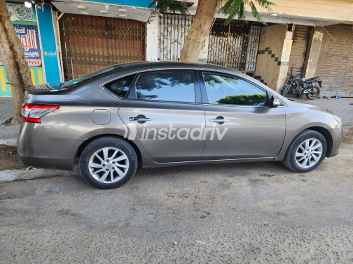 Nissan Sentra 2023 Bronze Automatic Used for Sale in Greater Cairo ( Cairo + Giza) - 3