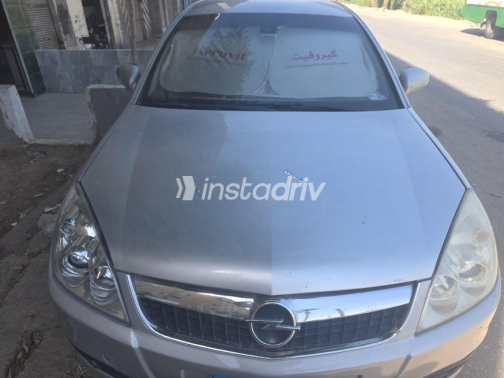 Opel Vectra 2007 Silver Automatic Used for Sale in Alexandria - 2