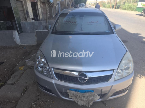 Opel Vectra 2007 Silver Automatic Used for Sale in Alexandria - 6