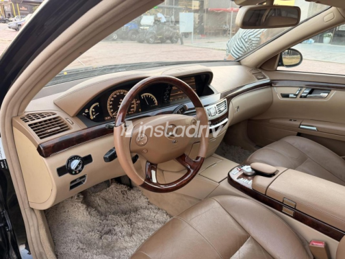 مرسيدس S 350 2009 أسود أوتوماتيك مستعملة للبيع في مدينة الشيخ زايد - 10