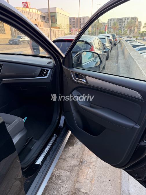 MG Rx5 2022 Black Automatic Used for Sale in Greater Cairo ( Cairo + Giza) - 2