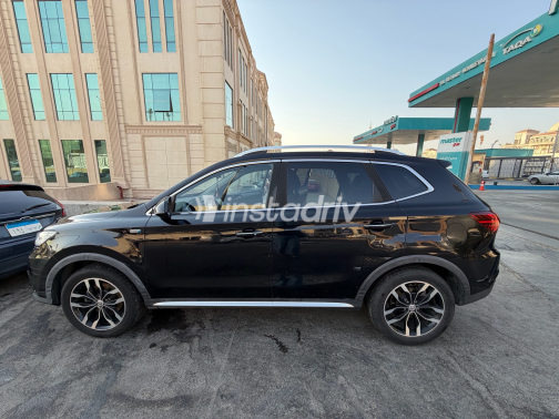 MG Rx5 2022 Black Automatic Used for Sale in Greater Cairo ( Cairo + Giza) - 5