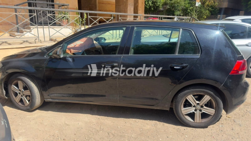 Volkswagen Golf 7 2015 Black Automatic Used for Sale in Greater Cairo ( Cairo + Giza) - 5