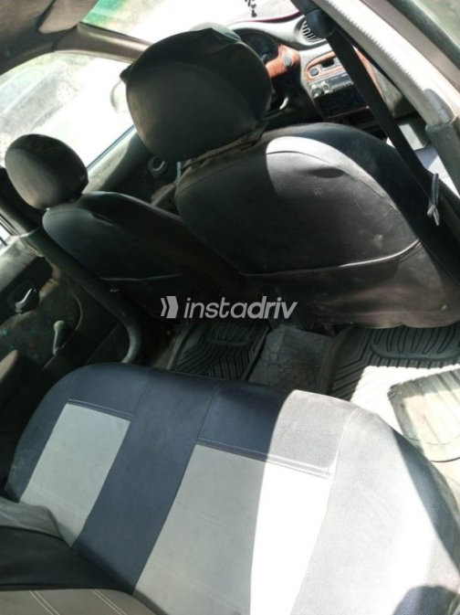 Hyundai Accent 2001 Gold Automatic Used for Sale in Greater Cairo ( Cairo + Giza) - 3