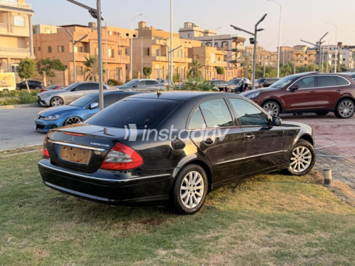 مرسيدس E 200 2007 أسود أوتوماتيك مستعملة للبيع في مدينة الشيخ زايد - 7