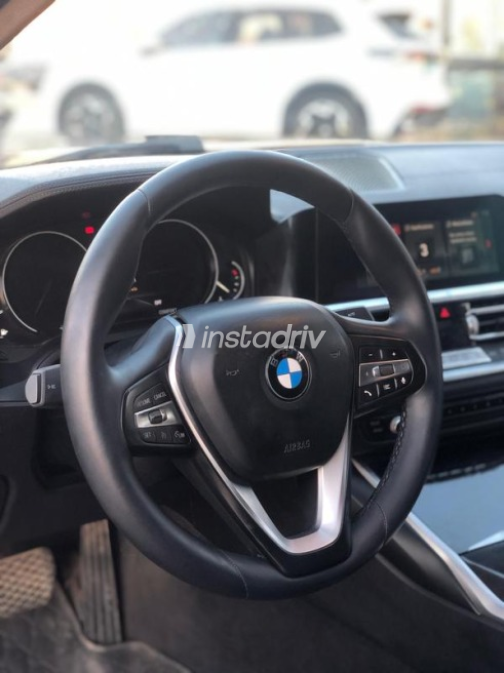 بي ام دبليو 320 2020 أخضر أوتوماتيك مستعملة للبيع في القاهرة - 4