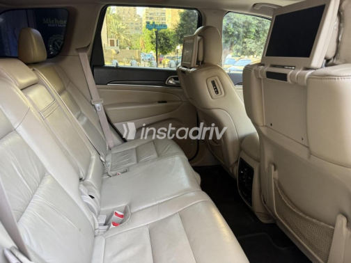 Jeep Grand Cherokee 2014 Gray Automatic Used for Sale in Heliopolis - 6