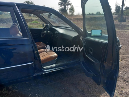 بيجو 405 1990 أزرق غامق أوتوماتيك مستعملة للبيع في طنطا - 5