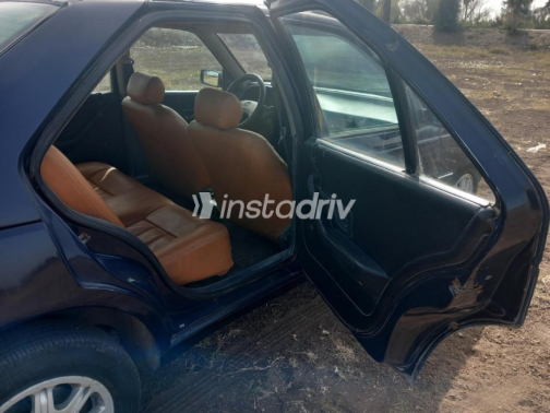 بيجو 405 1990 أزرق غامق أوتوماتيك مستعملة للبيع في طنطا - 6