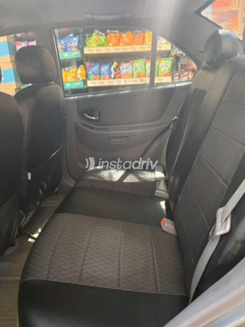 Hyundai Verna 2016 White Automatic Used for Sale in Greater Cairo ( Cairo + Giza) - 4