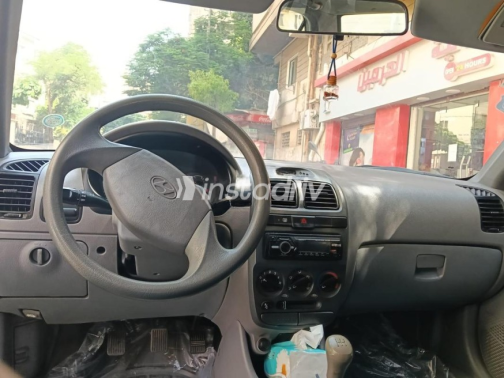 Hyundai Verna 2016 White Automatic Used for Sale in Greater Cairo ( Cairo + Giza) - 5