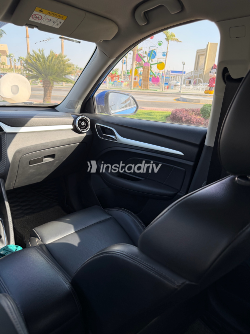 ام جى ZS 2021 أزرق أوتوماتيك مستعملة للبيع في القاهرة الكبرى ( القاهرة - الجيزة) - 7