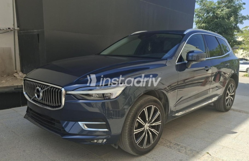 فولفو XC60 2021 أزرق غامق أوتوماتيك مستعملة للبيع في القاهرة الكبرى ( القاهرة - الجيزة) - 3