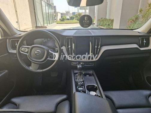 فولفو XC60 2021 أزرق غامق أوتوماتيك مستعملة للبيع في القاهرة الكبرى ( القاهرة - الجيزة) - 9